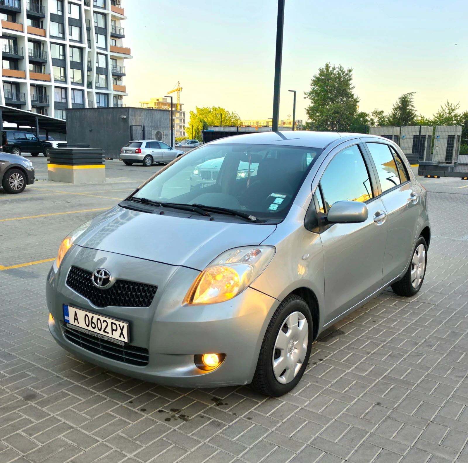 Toyota Yaris 1.4 D-4D, снимка 6 - Автомобили и джипове - 55649148