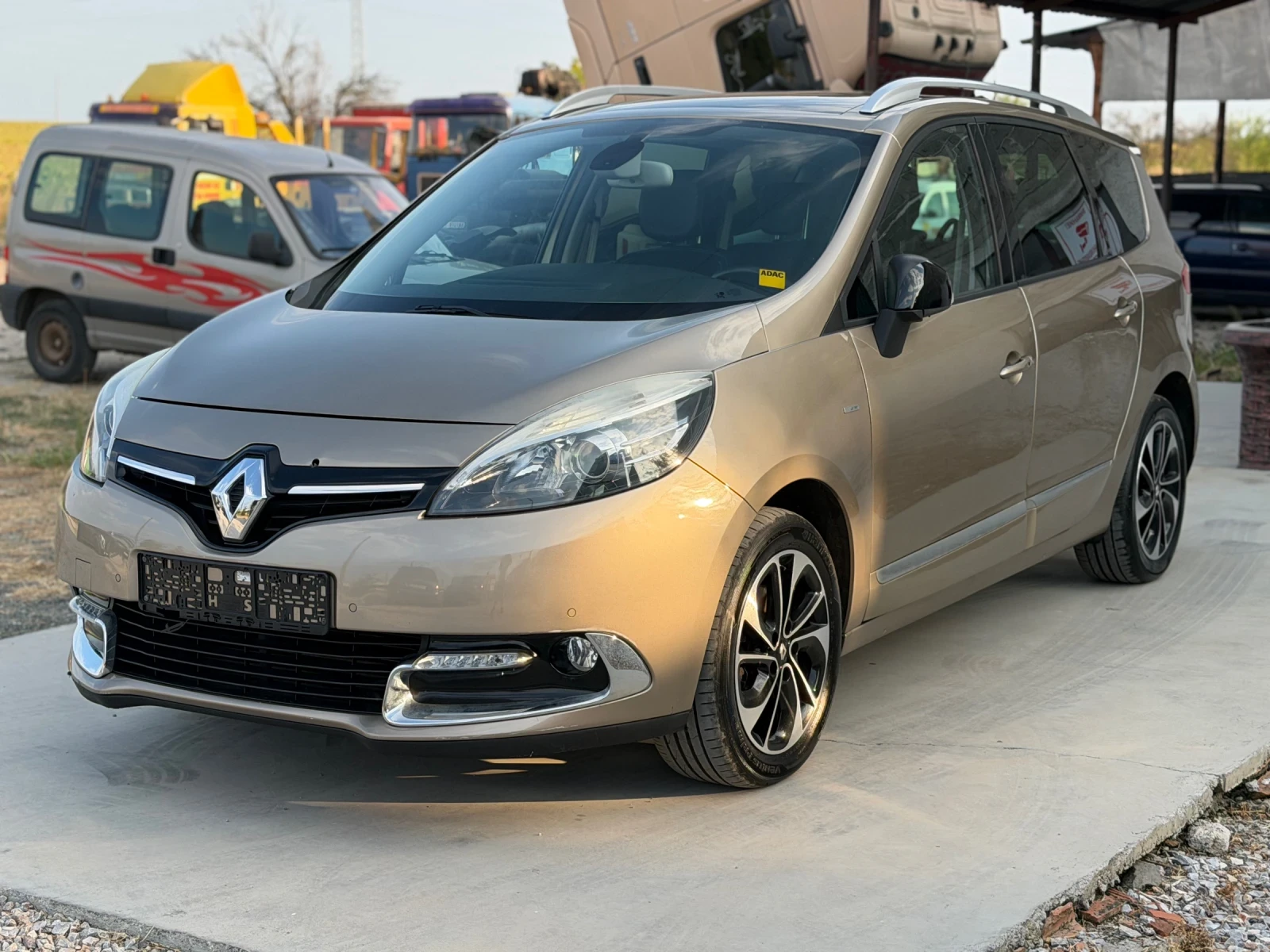 Renault Scenic 132 к.с * 4 цилиндъра