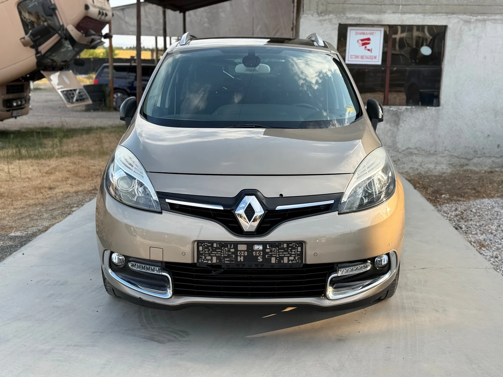 Renault Scenic 132 к.с * 4 цилиндъра, снимка 2 - Автомобили и джипове - 55667060