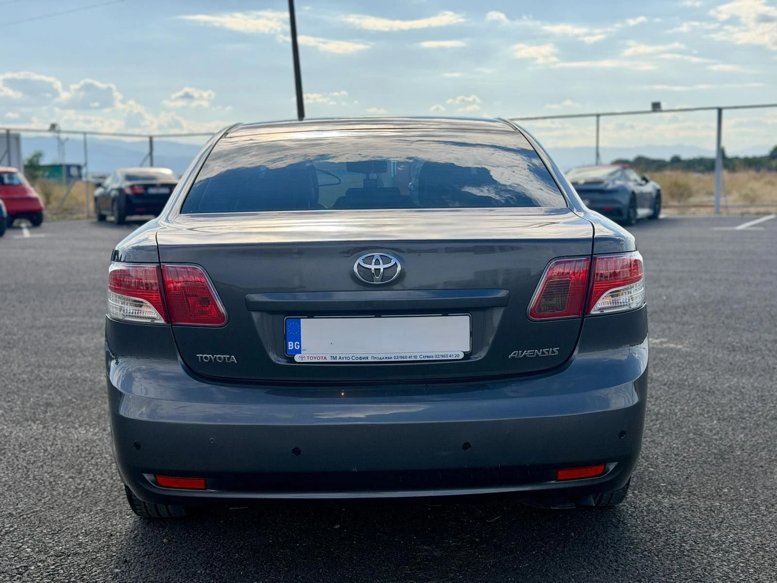 Toyota Avensis, снимка 5 - Автомобили и джипове - 56110574