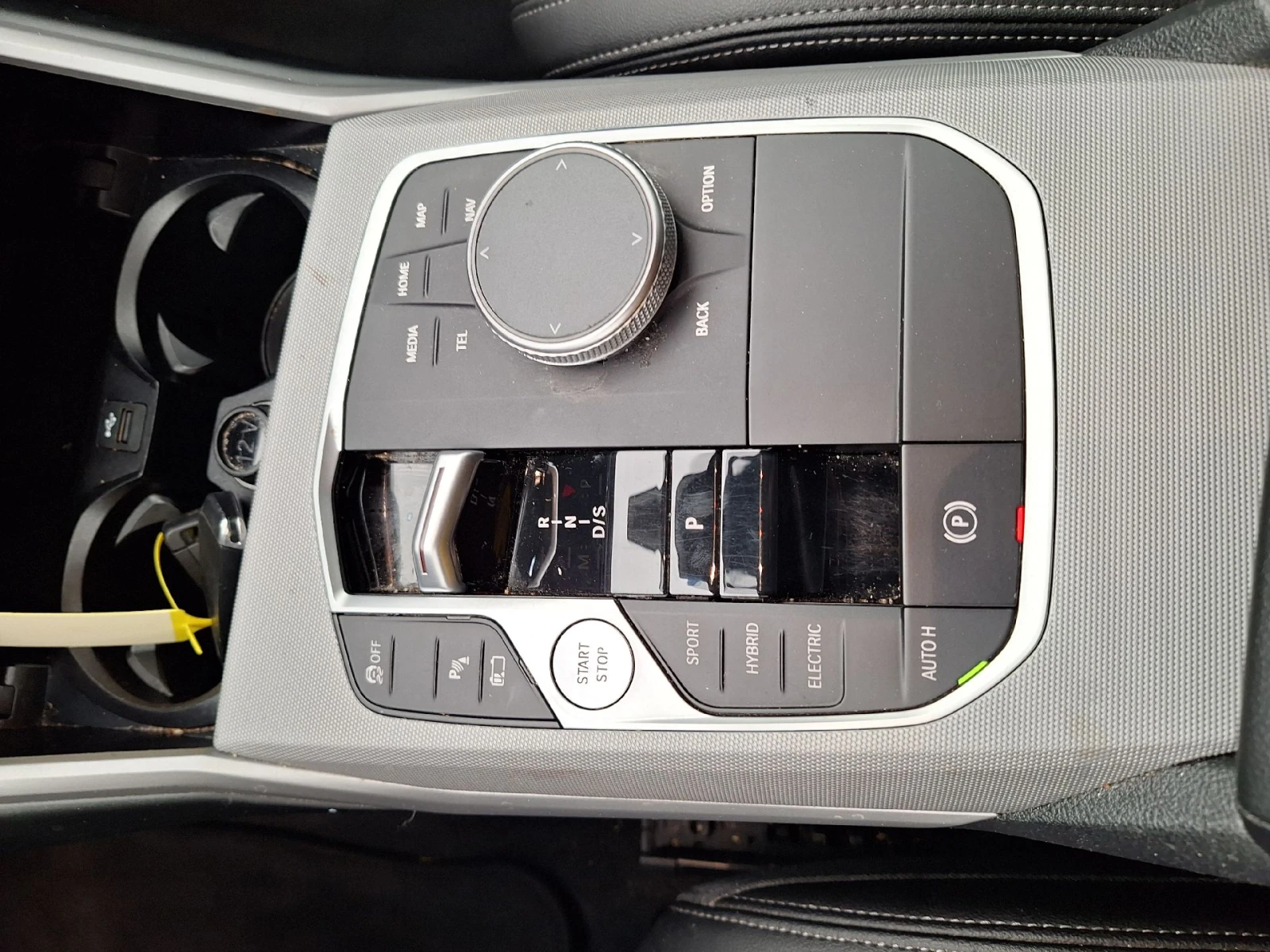 BMW 320 Reeks Touring Navi LED Leather , снимка 15 - Автомобили и джипове - 56205979