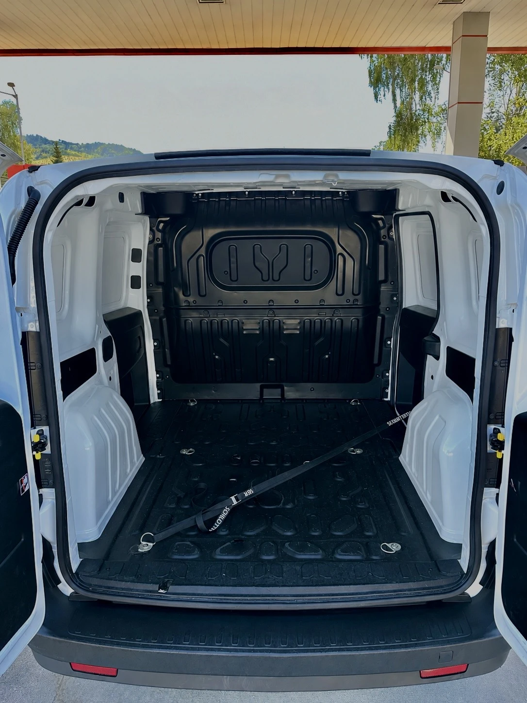 Fiat Doblo 1.3Mjet 90hp  | Mobile.bg � ����������� 9