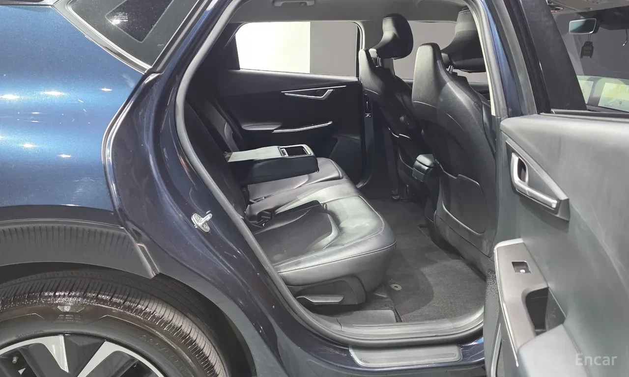 Kia EV6 Air 4WD, снимка 11 - Автомобили и джипове - 56411357