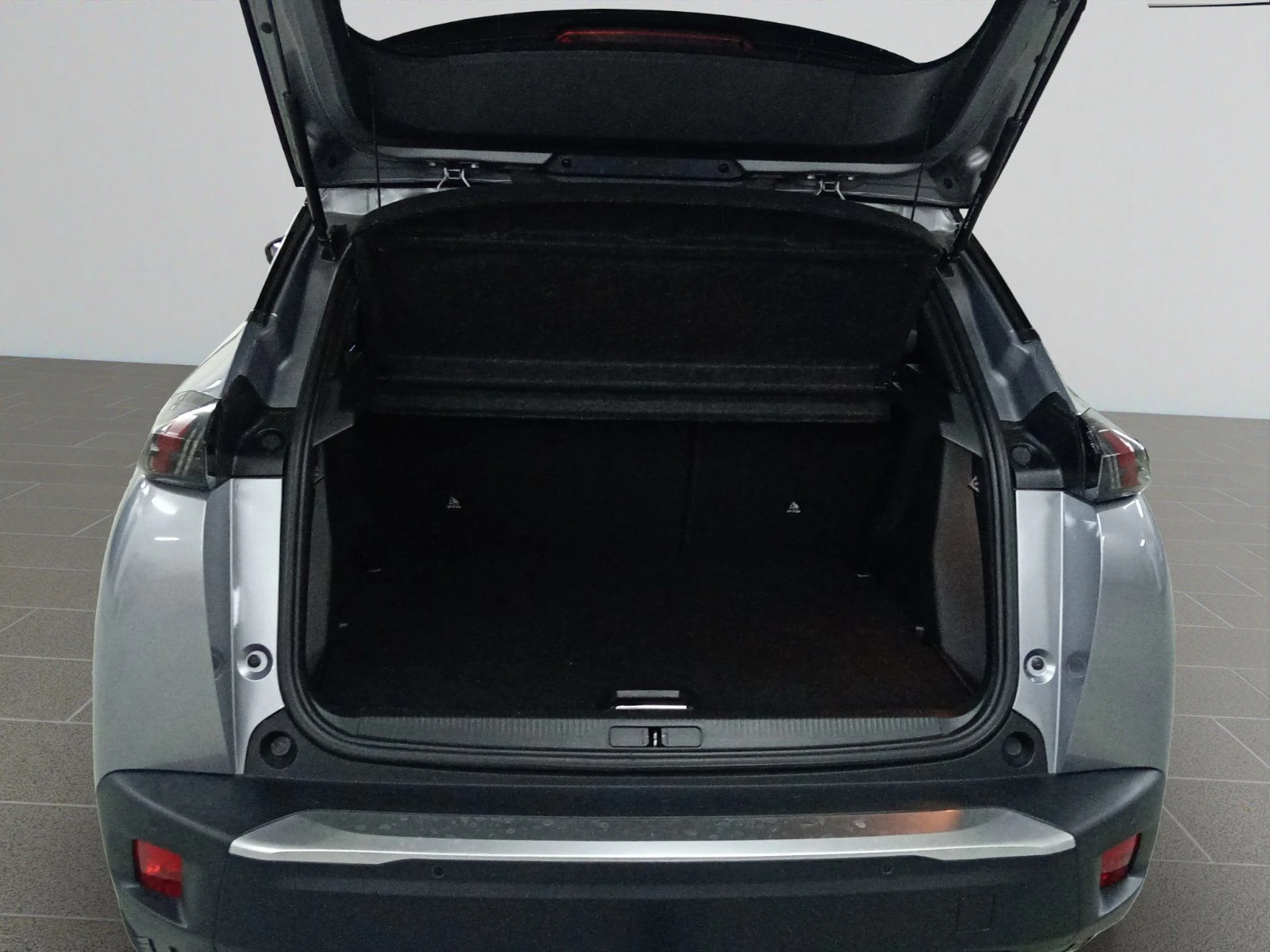 Peugeot 2008 GT 1.2 PureTech 130 EAT8 EURO6//2109R27 | Mobile.bg � ����������� 13