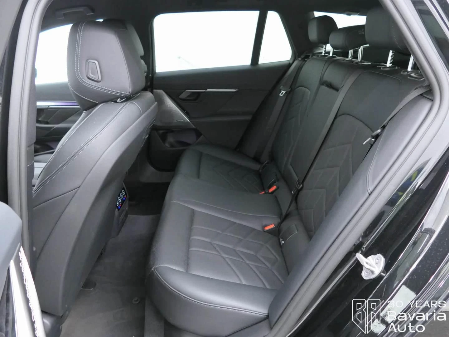 BMW 520 d Touring Steptronic, снимка 8 - Автомобили и джипове - 56439699