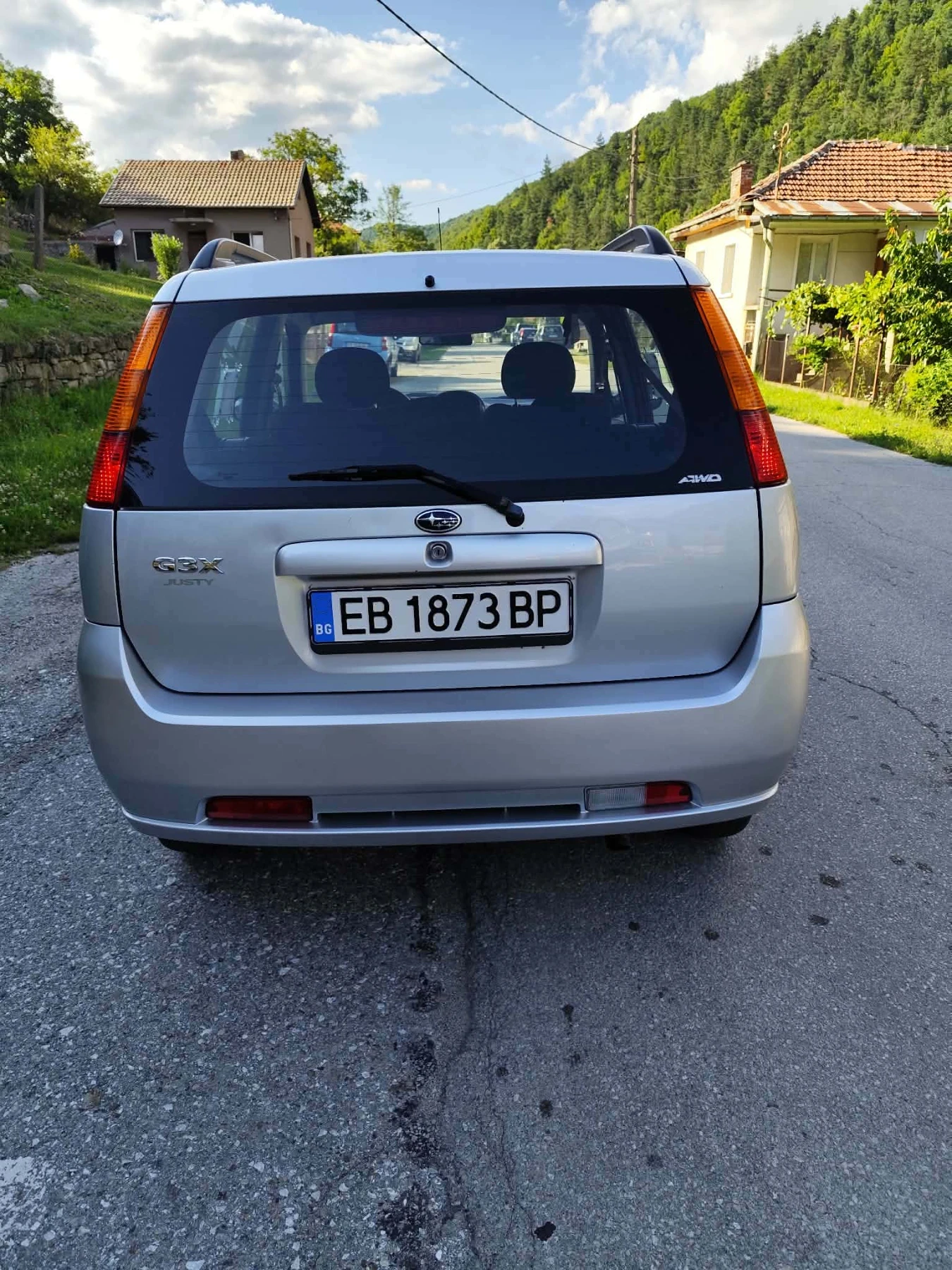 Subaru Justy, снимка 2 - Автомобили и джипове - 56622373