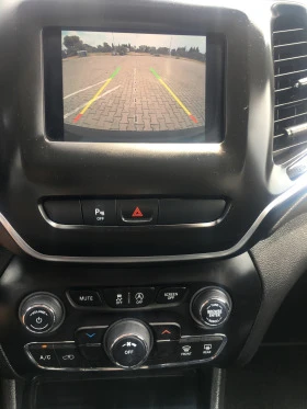 Jeep Cherokee 3.2 V6, снимка 8