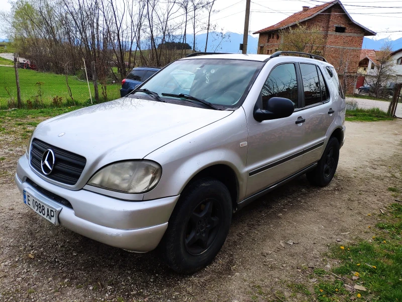 Mercedes-Benz ML 230, снимка 2 - Автомобили и джипове - 47413394