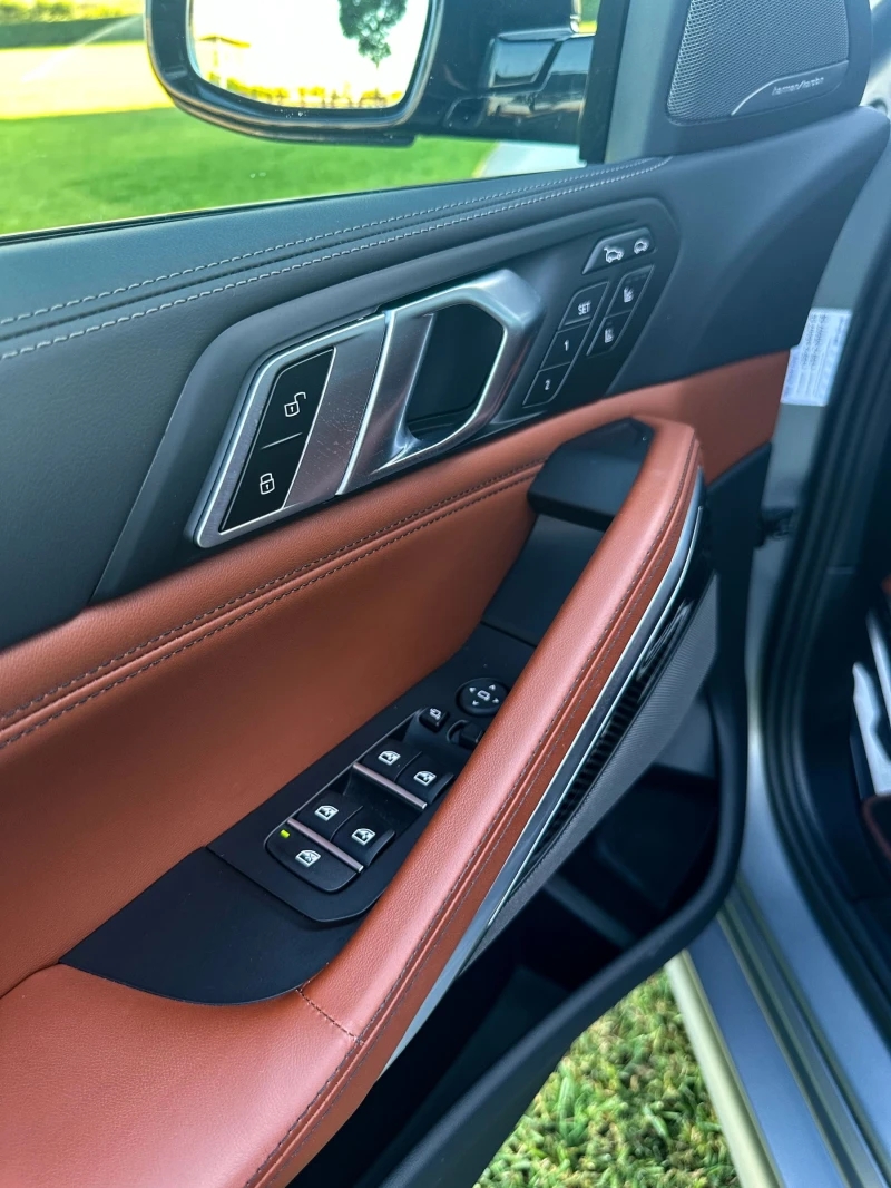 BMW X6 M60i M-SPORT PRO H&K PANO-SKY CARBON, снимка 10 - Автомобили и джипове - 52568147