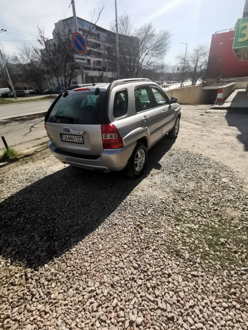 Kia Sportage, снимка 4 - Автомобили и джипове - 51848335