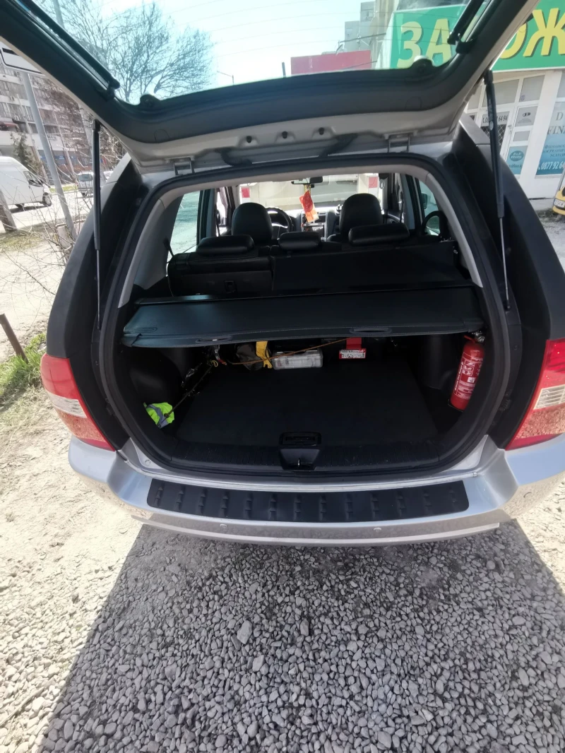 Kia Sportage, снимка 12 - Автомобили и джипове - 51848335