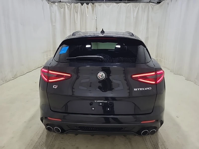 Alfa Romeo Stelvio * QUADRIFOGLIO * CARFAX * БЕЗ ПЪРВОНАЧАЛНА ВНОСКА, снимка 6 - Автомобили и джипове - 53094673