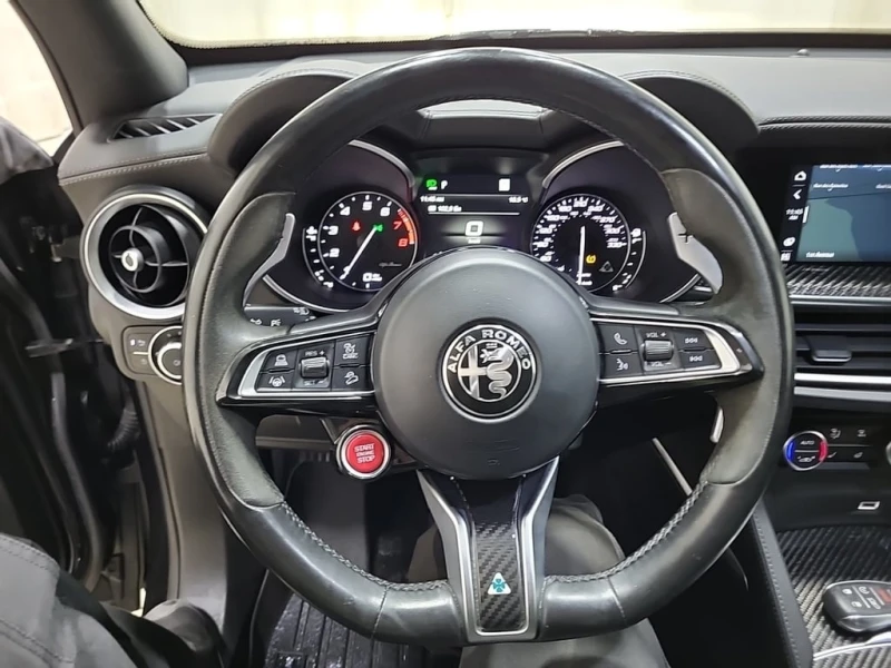 Alfa Romeo Stelvio * QUADRIFOGLIO * CARFAX * БЕЗ ПЪРВОНАЧАЛНА ВНОСКА, снимка 11 - Автомобили и джипове - 53094673