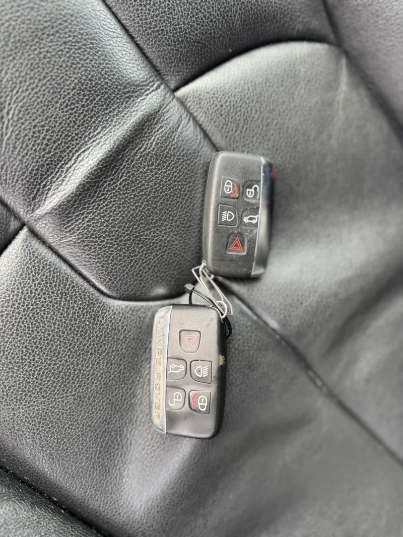 Land Rover Range Rover Evoque 2.2TD4 УНИКАЛНА, снимка 13 - Автомобили и джипове - 53124882