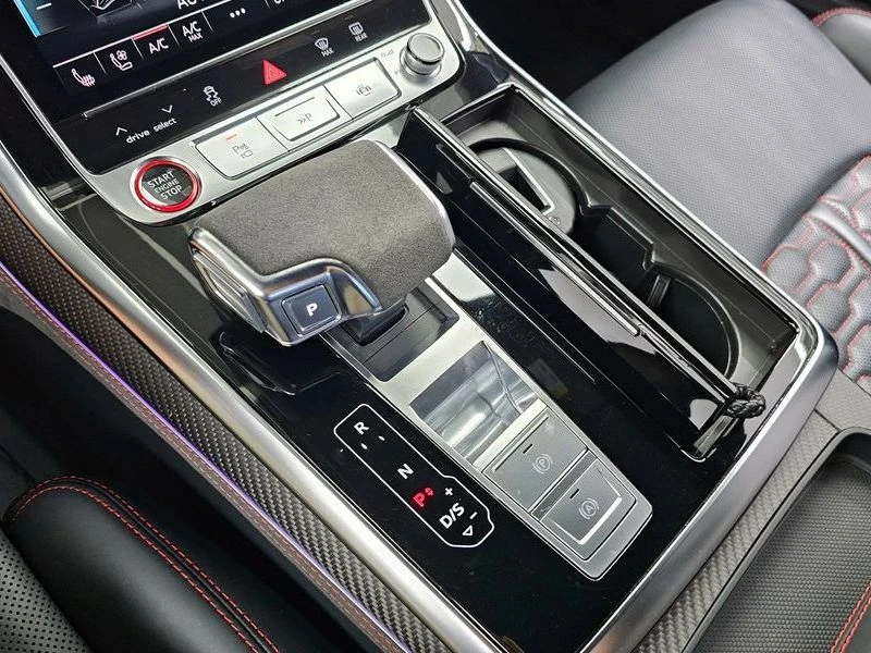 Audi RSQ8 4.0 DHU Automatic, снимка 9 - Автомобили и джипове - 55782306