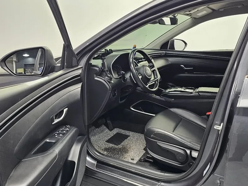 Hyundai Tucson 1.6 4WD - САМО 30% АВАНС, снимка 10 - Автомобили и джипове - 56255851