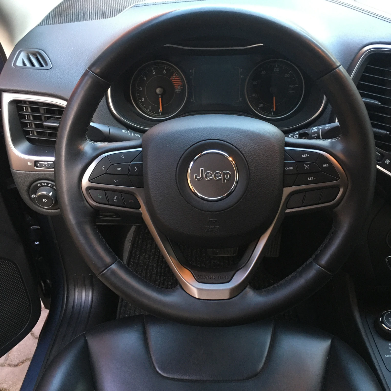 Jeep Cherokee 3.2 V6 | Mobile.bg � ����������� 13
