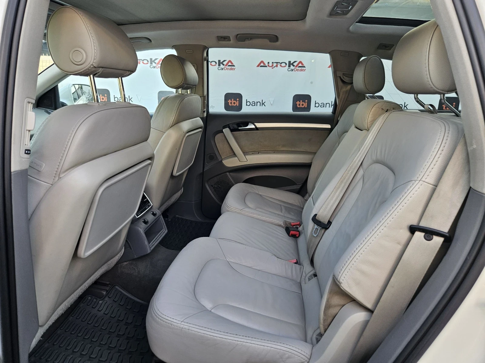 Audi Q7 3.0TDI-233кс= 7МЕСТА= 4X4= ПАНОРАМА= BOSE= KEYLESS - изображение 9