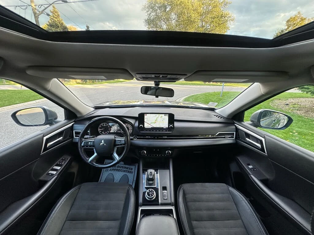 Mitsubishi Outlander SE CARPLAY* CAM* BLINDSPOT* ПОДГРЕВ*  - изображение 6
