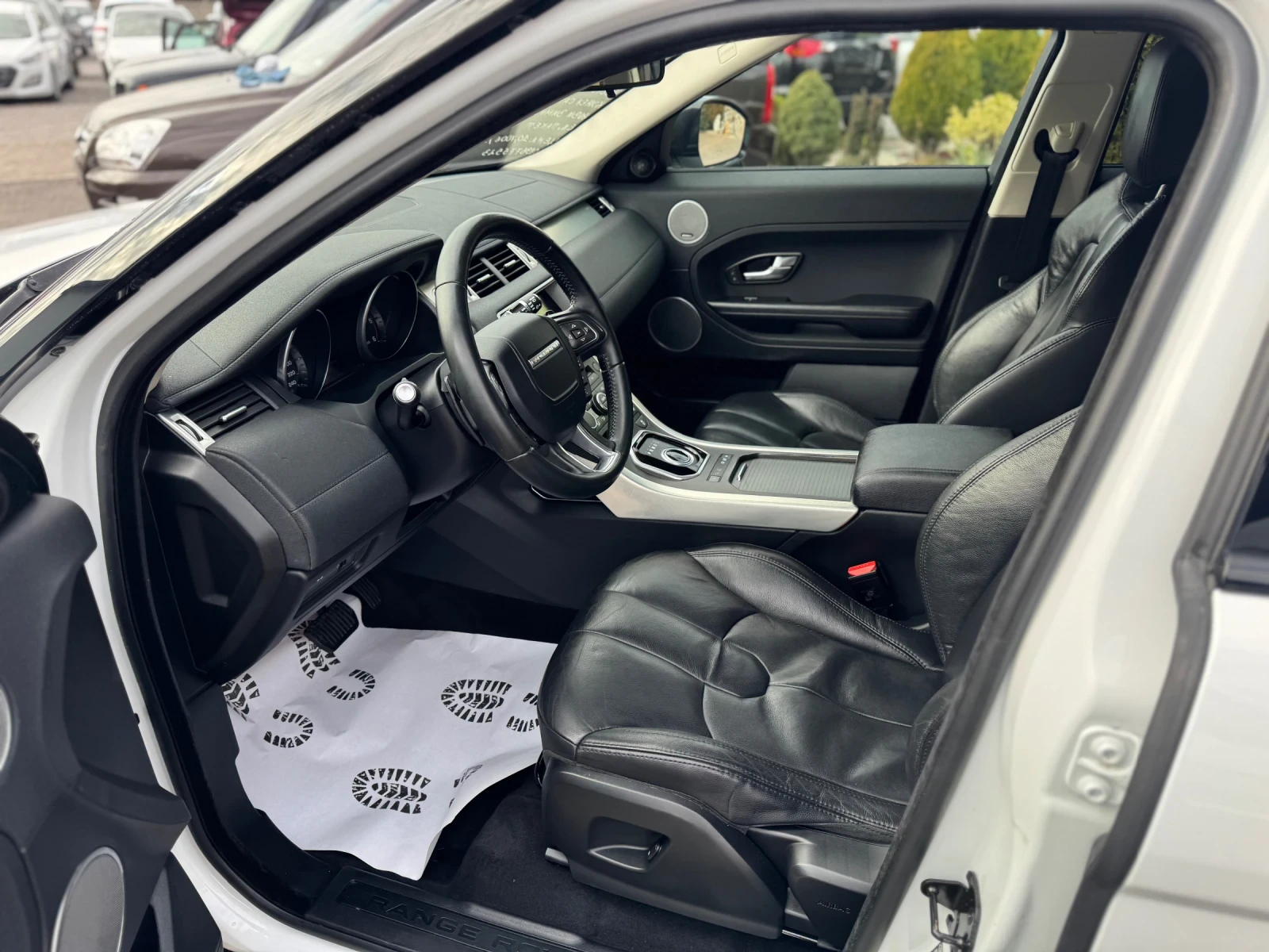 Land Rover Range Rover Evoque 2.2TD4 УНИКАЛНА - изображение 8