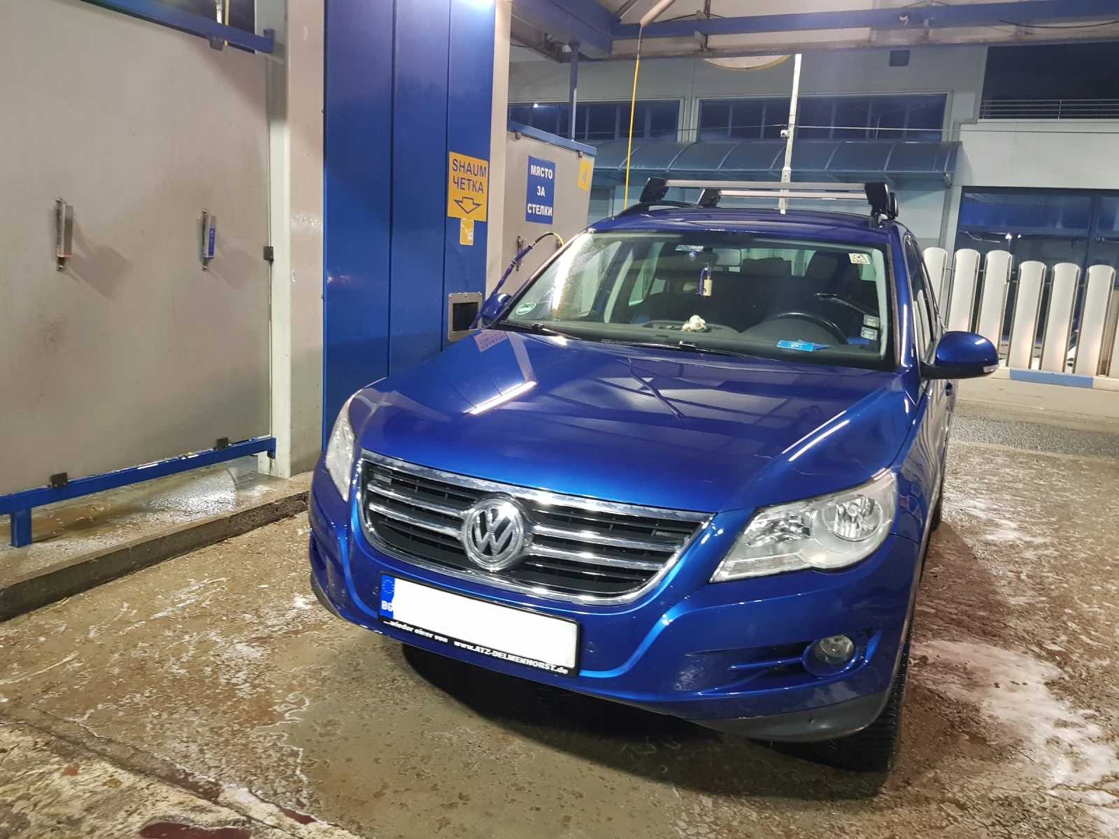 VW Tiguan 2.0 TSI Truck & Field / Offroad 4x4, снимка 3 - Автомобили и джипове - 53843501