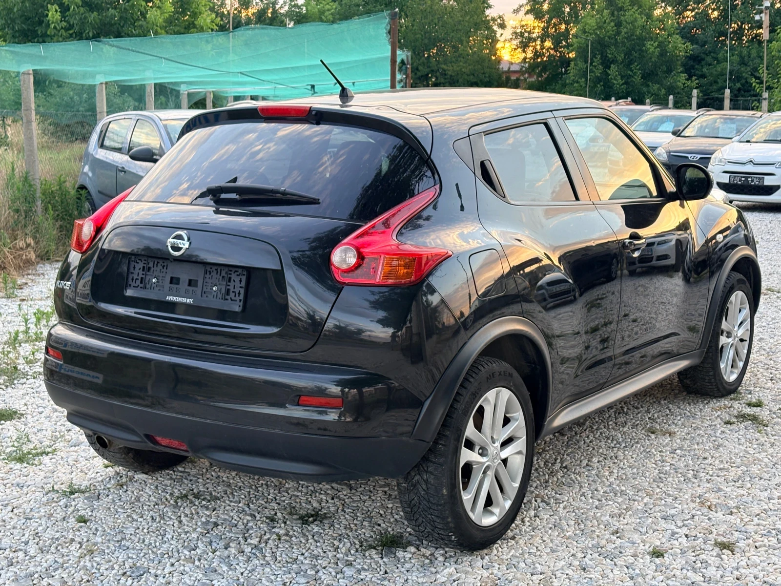 Nissan Juke 1.6 TEKNA KEYLESS GO 78000 км, снимка 8 - Автомобили и джипове - 55032922