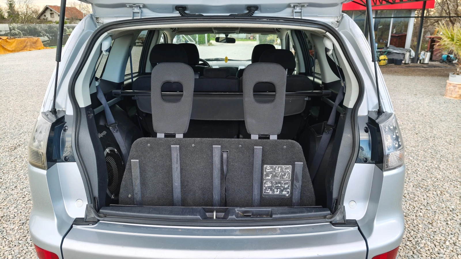 Mitsubishi Outlander НОВИ ГУМИDOT1725/БЪРЗИ-БАВНИ/NAV/ВС.ПЛАТЕНО/ОБСЛУЖ, снимка 16 - Автомобили и джипове - 54127161