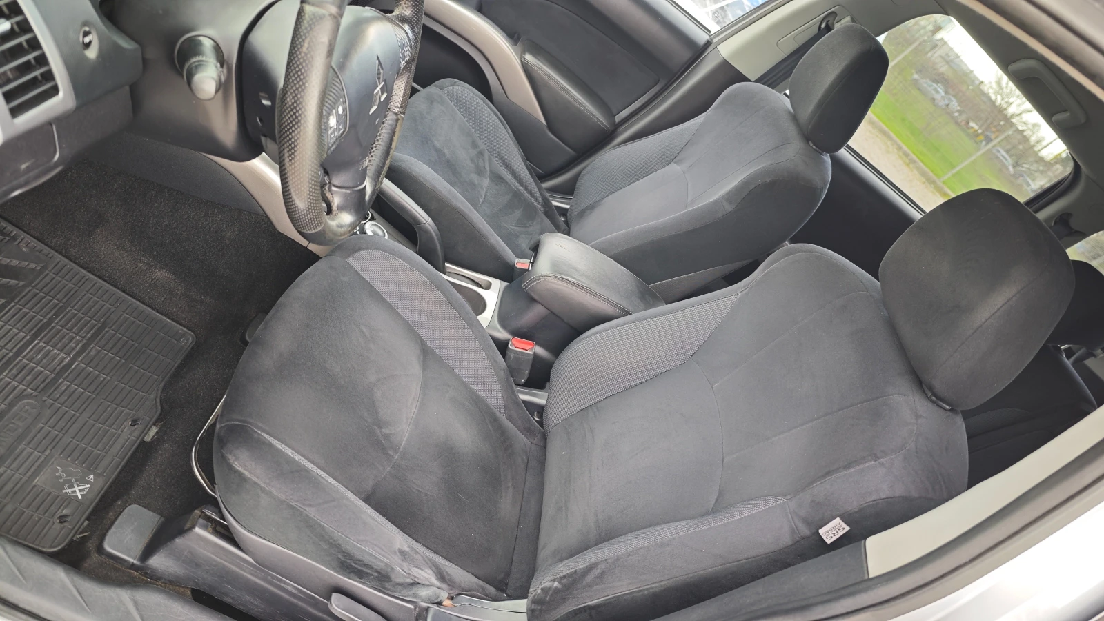 Mitsubishi Outlander НОВИ ГУМИDOT1725/БЪРЗИ-БАВНИ/NAV/ВС.ПЛАТЕНО/ОБСЛУЖ, снимка 15 - Автомобили и джипове - 54127161