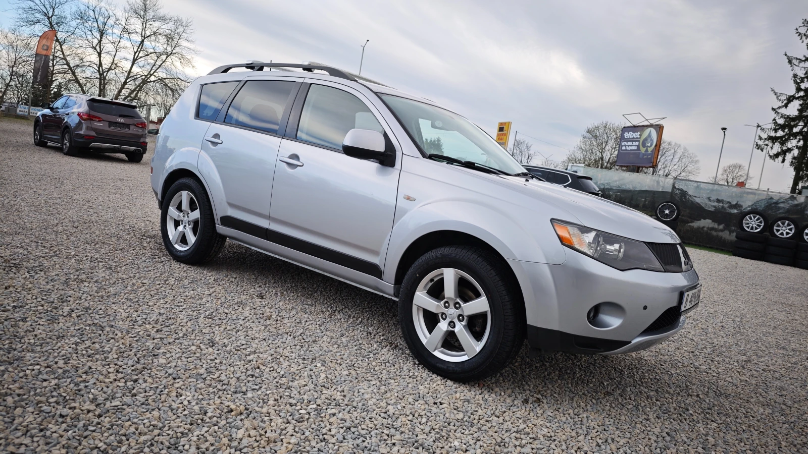 Mitsubishi Outlander НОВИ ГУМИDOT1725/БЪРЗИ-БАВНИ/NAV/ВС.ПЛАТЕНО/ОБСЛУЖ, снимка 5 - Автомобили и джипове - 54127161