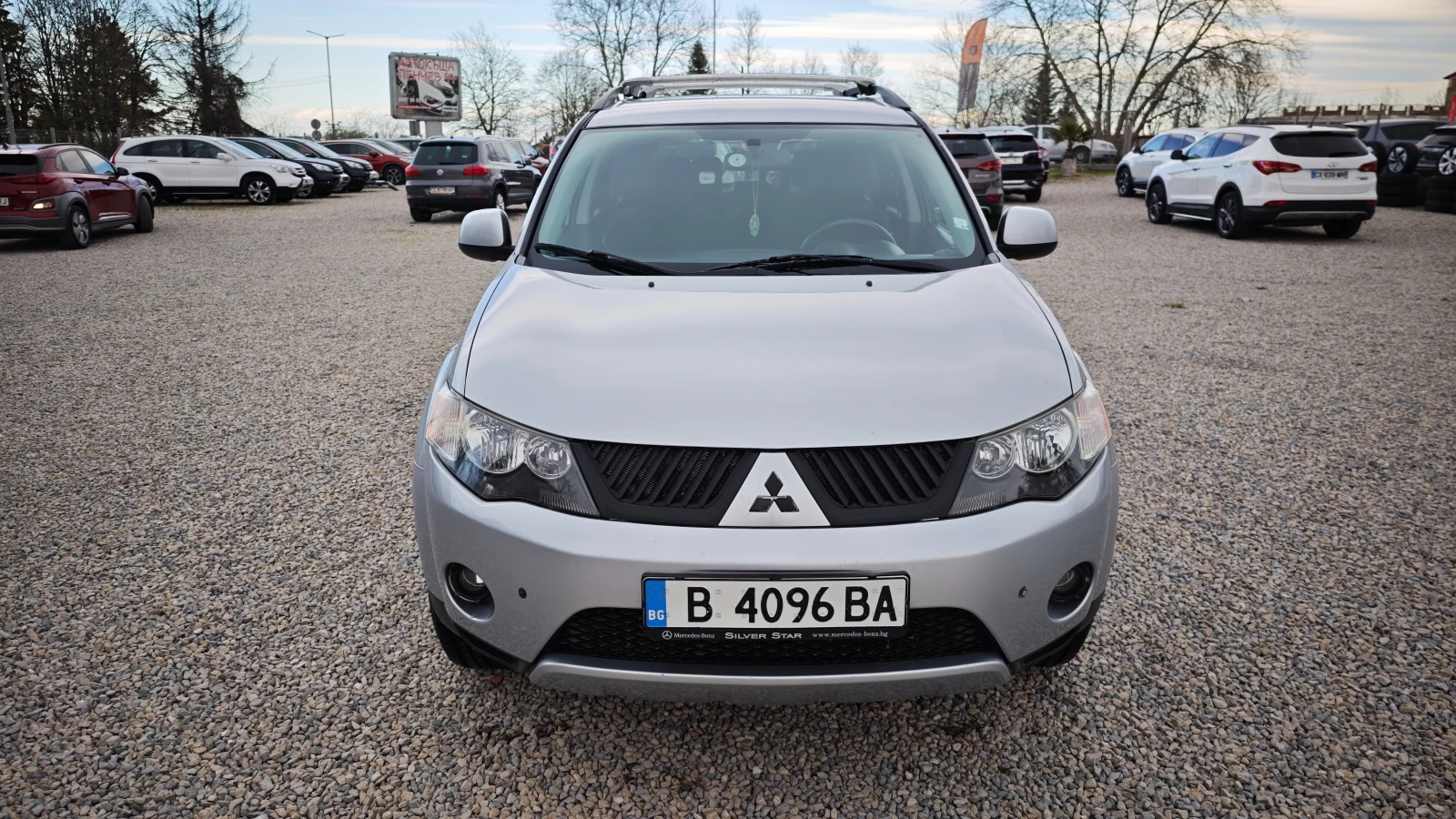 Mitsubishi Outlander НОВИ ГУМИDOT1725/БЪРЗИ-БАВНИ/NAV/ВС.ПЛАТЕНО/ОБСЛУЖ, снимка 4 - Автомобили и джипове - 54127161