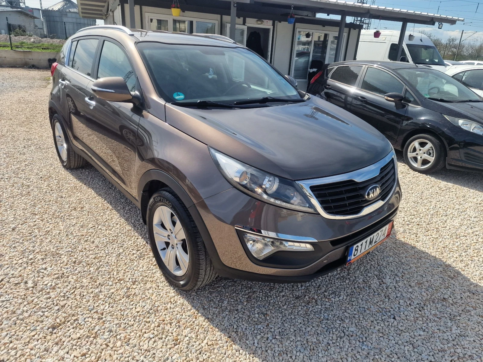 Kia Sportage 1.7-OBSLUJENA, снимка 3 - Автомобили и джипове - 54228062