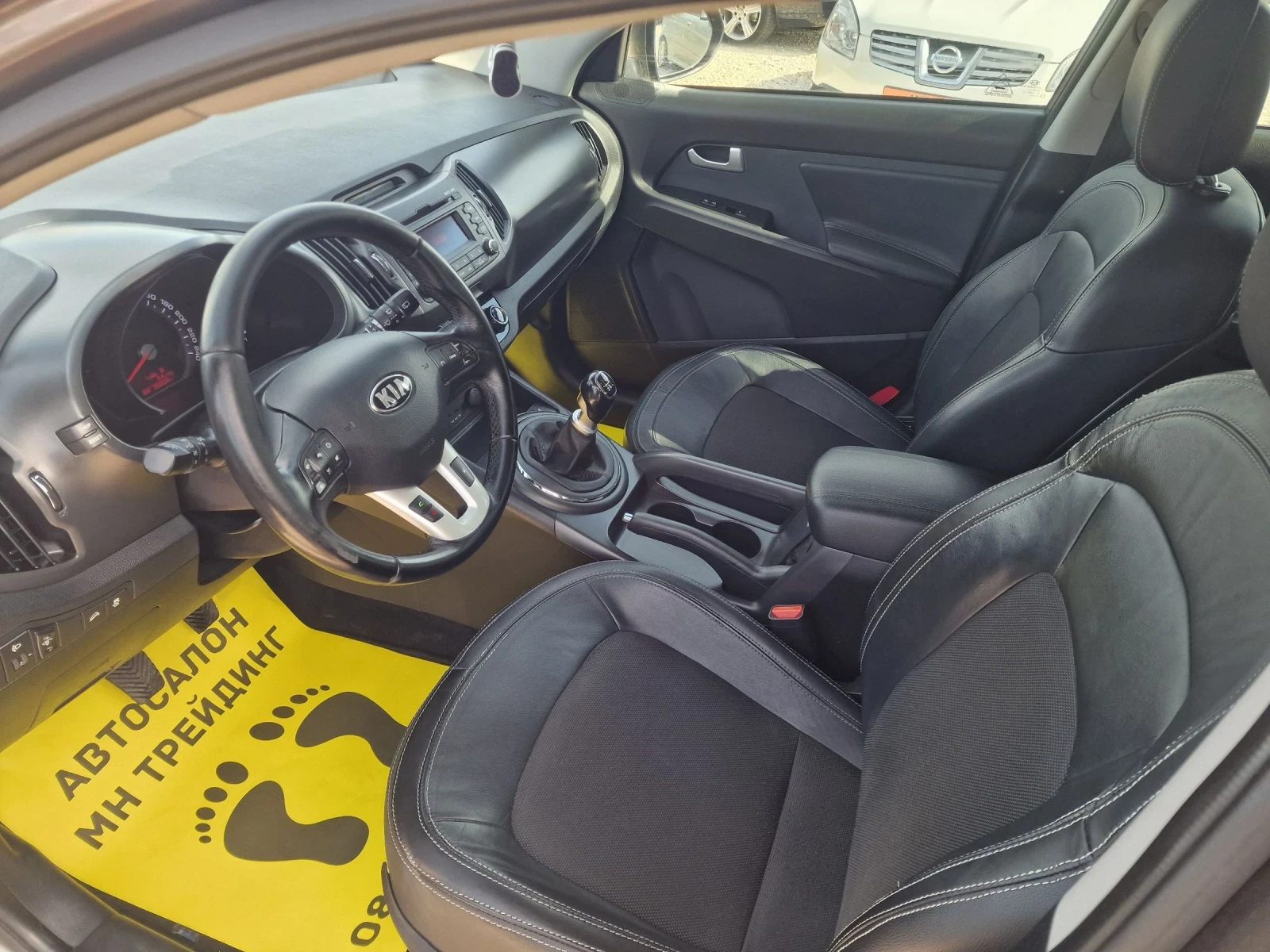 Kia Sportage 1.7-OBSLUJENA, снимка 9 - Автомобили и джипове - 54228062