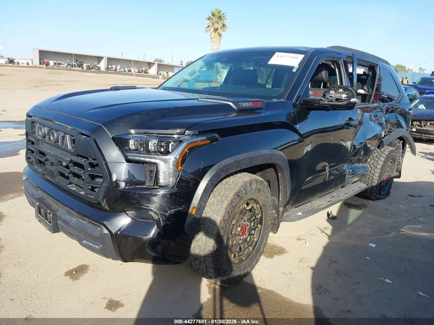 Toyota Sequoia Trd Pro * Крайна цена до БГ* , снимка 2 - Автомобили и джипове - 54248859