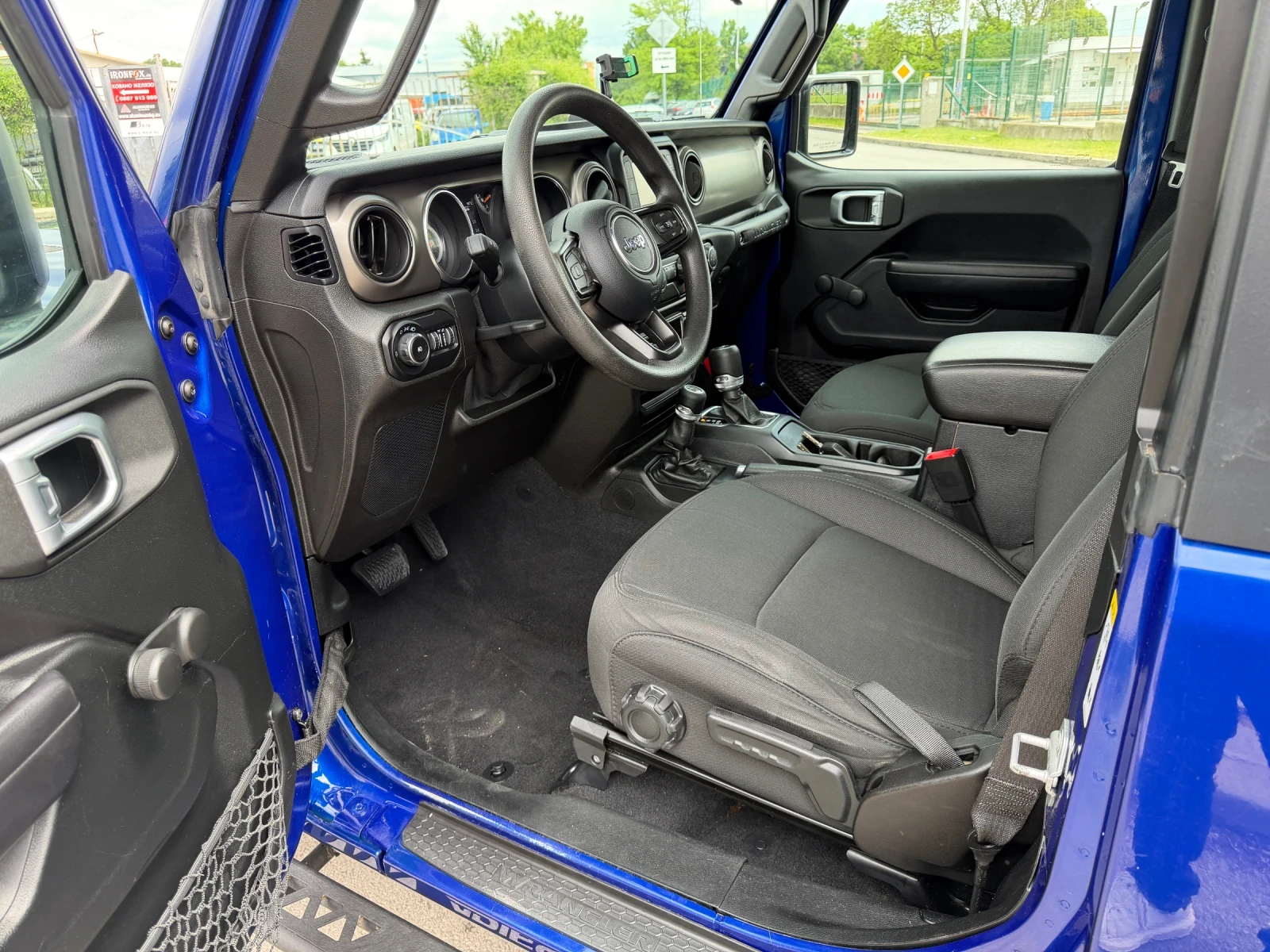 Jeep Wrangler 3.6 V6 Sport, снимка 9 - Автомобили и джипове - 54650664