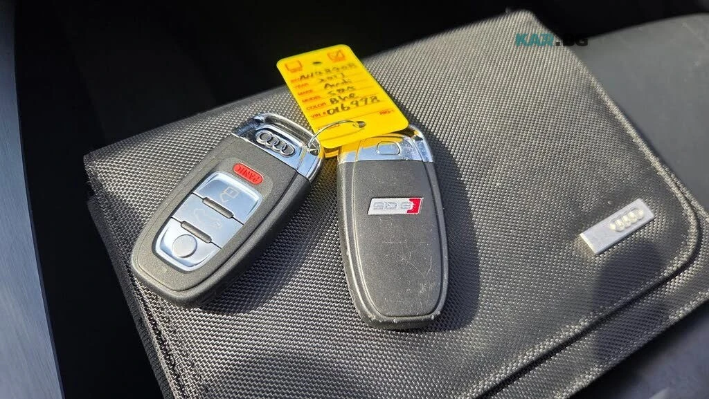 Audi SQ5 QUATTRO* PROGRESIV* KEYLESS АвтоКредит(ЦЕНА ДО БГ), снимка 16 - Автомобили и джипове - 54765555