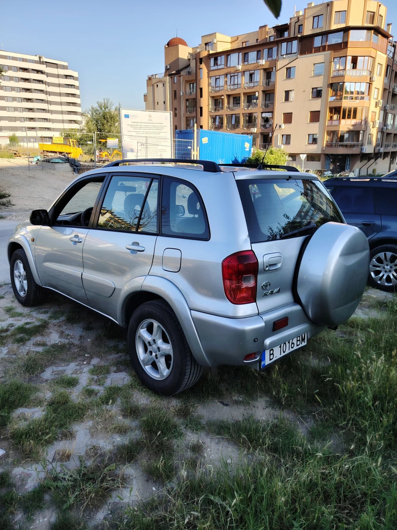 Toyota Rav4 2.0, снимка 4 - Автомобили и джипове - 55006093