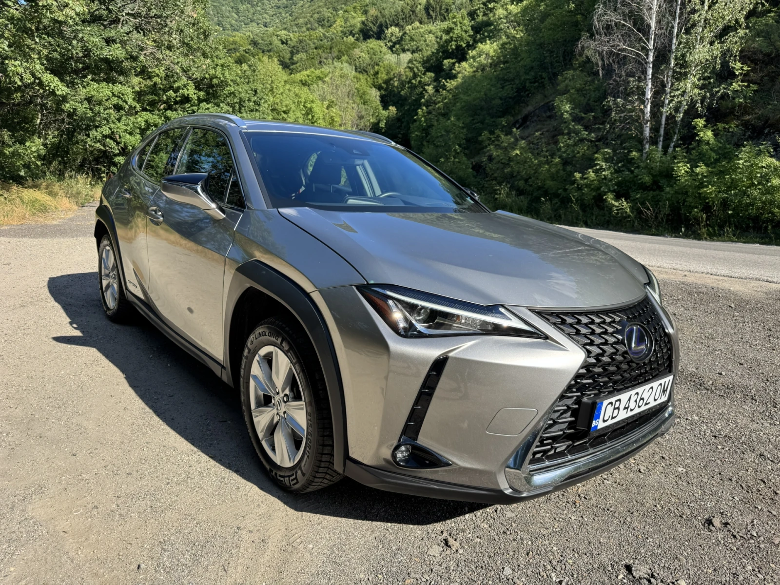 Lexus UX 250h Обслужен / Гаранционен