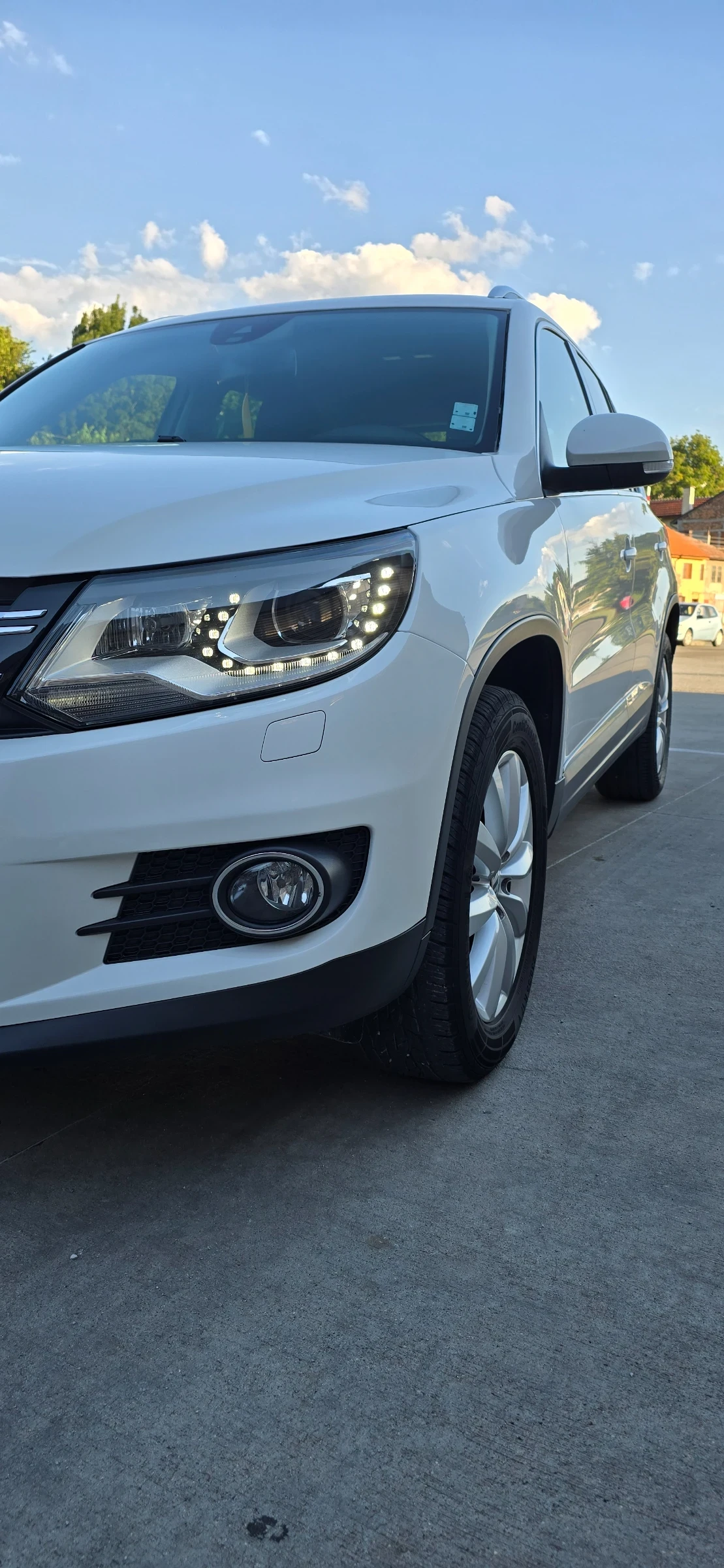 VW Tiguan 2.0 TDI 4x4, снимка 6 - Автомобили и джипове - 56169731