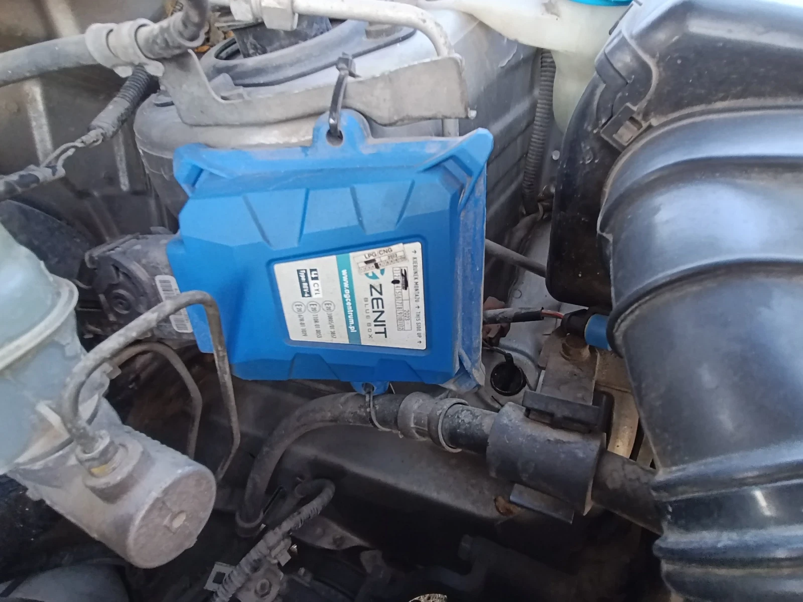 Honda Hr-v, снимка 9 - Автомобили и джипове - 56599319