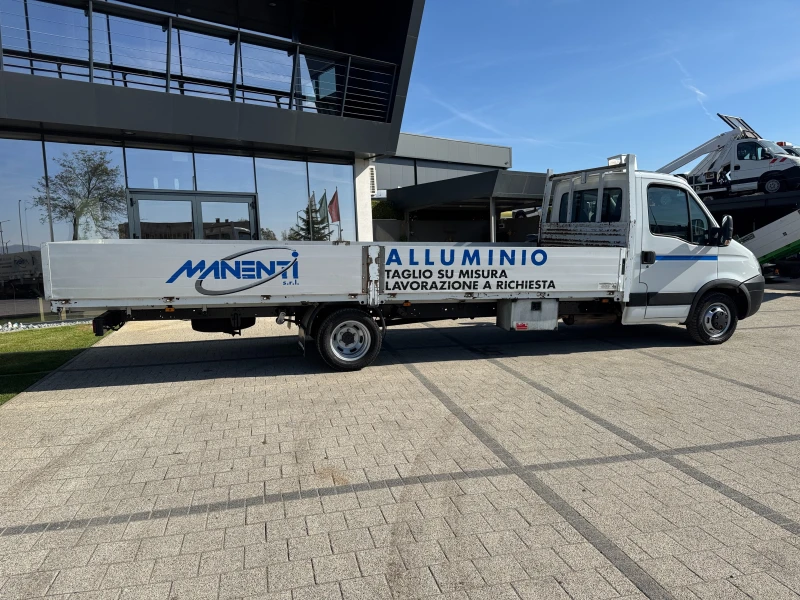 Iveco Daily 35C15 до 3.5т. 6.10м. Клима , снимка 3 - Бусове и автобуси - 47863935