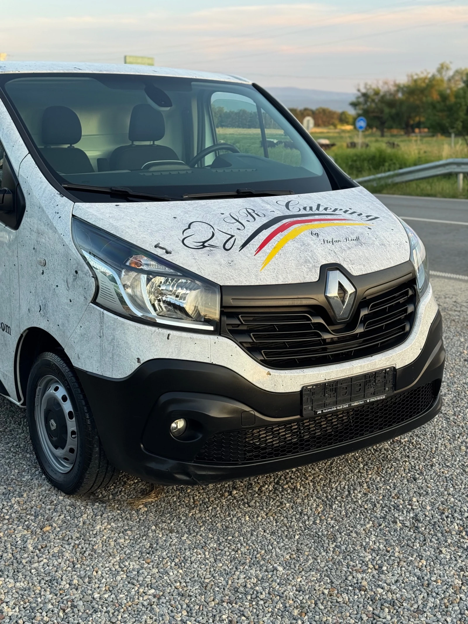 Renault Trafic 1.6TDCI* 110 000км* Оригинал* Германия* КАТО НОВ* , снимка 11 - Бусове и автобуси - 54855013