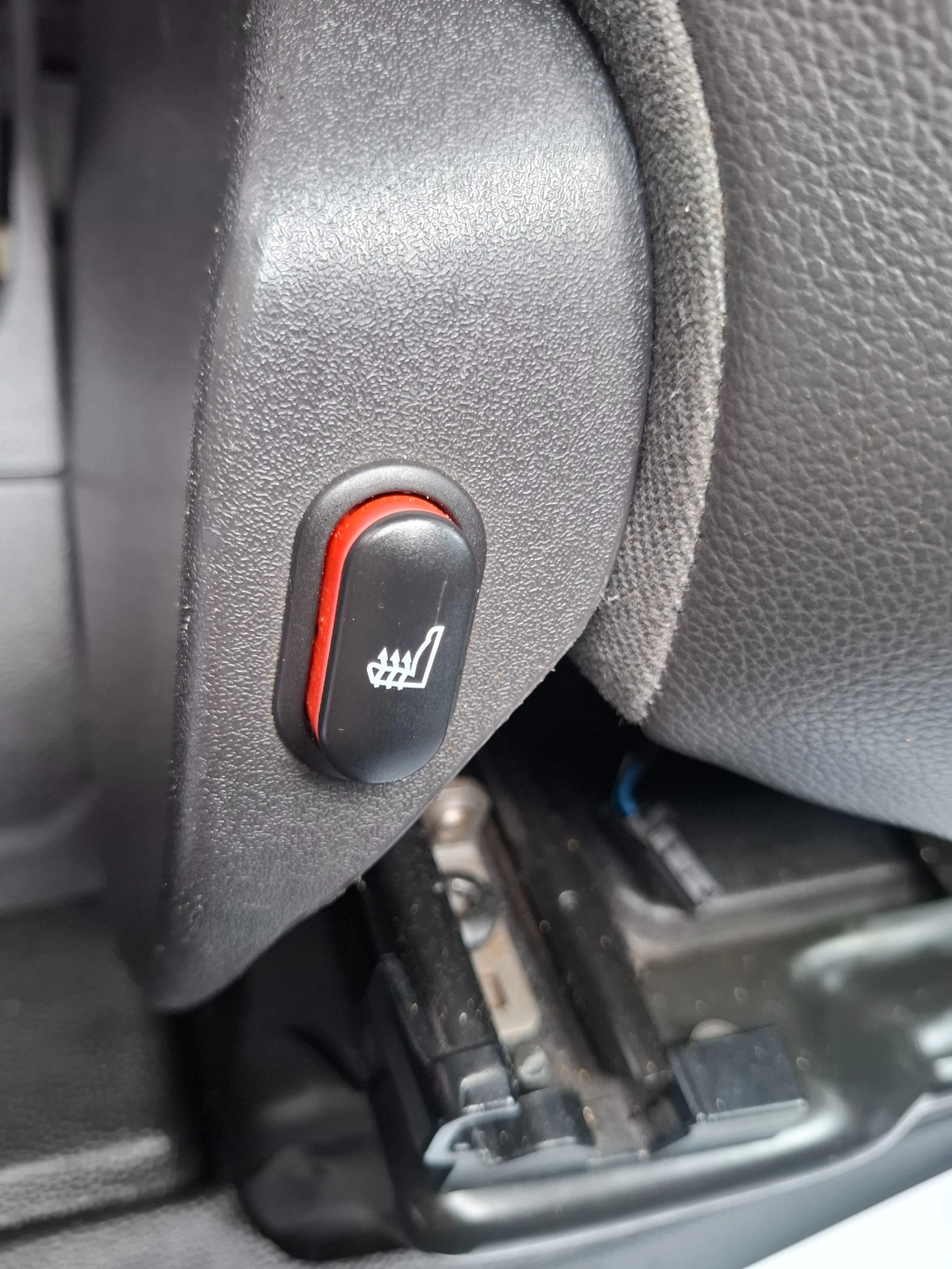 Ford Transit Custom 2.2TDCI 6мес. Камера Автопилот Кожа, снимка 12 - Бусове и автобуси - 55349126