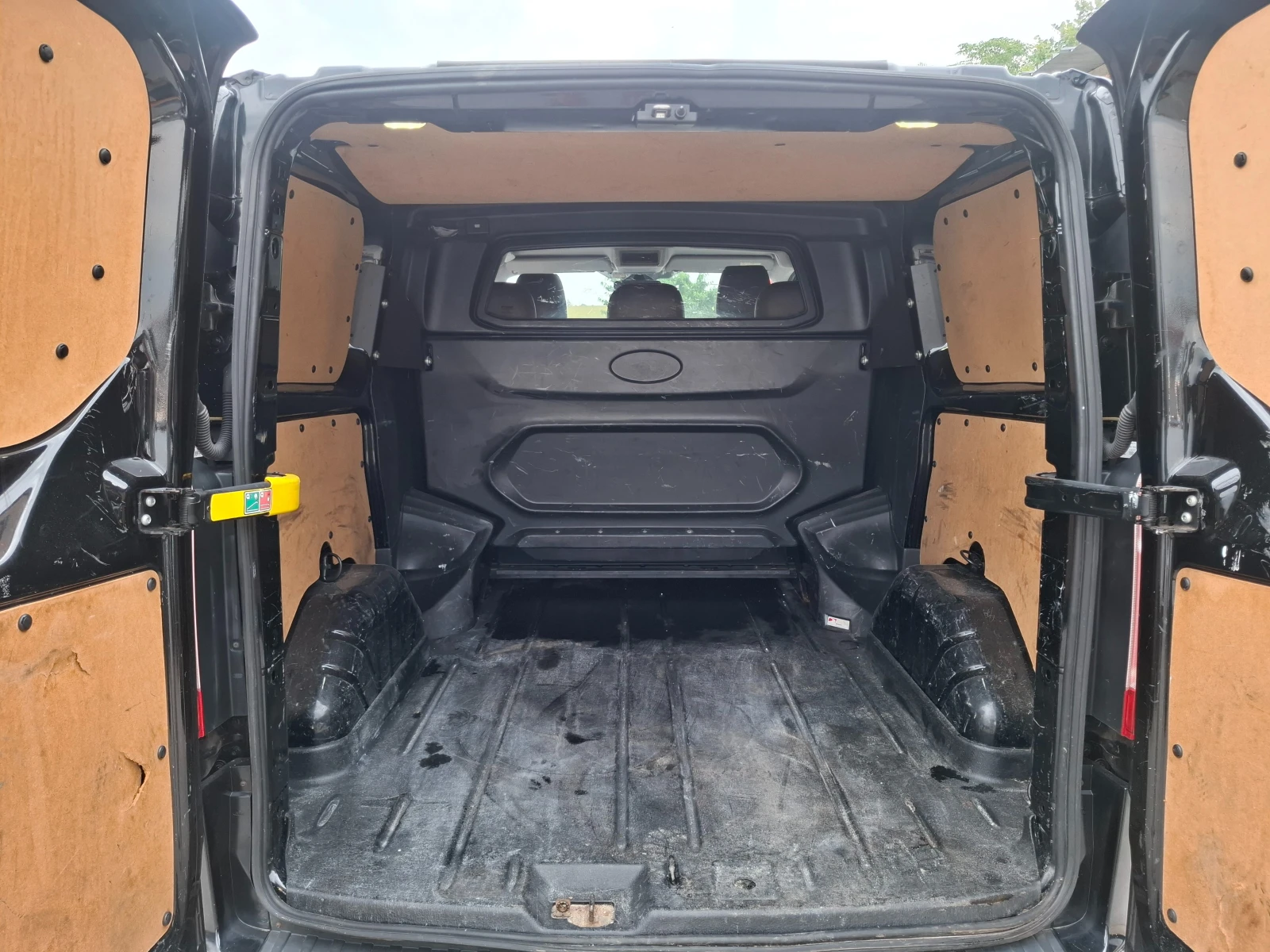 Ford Transit Custom 2.2TDCI 6мес. Камера Автопилот Кожа, снимка 14 - Бусове и автобуси - 55349126
