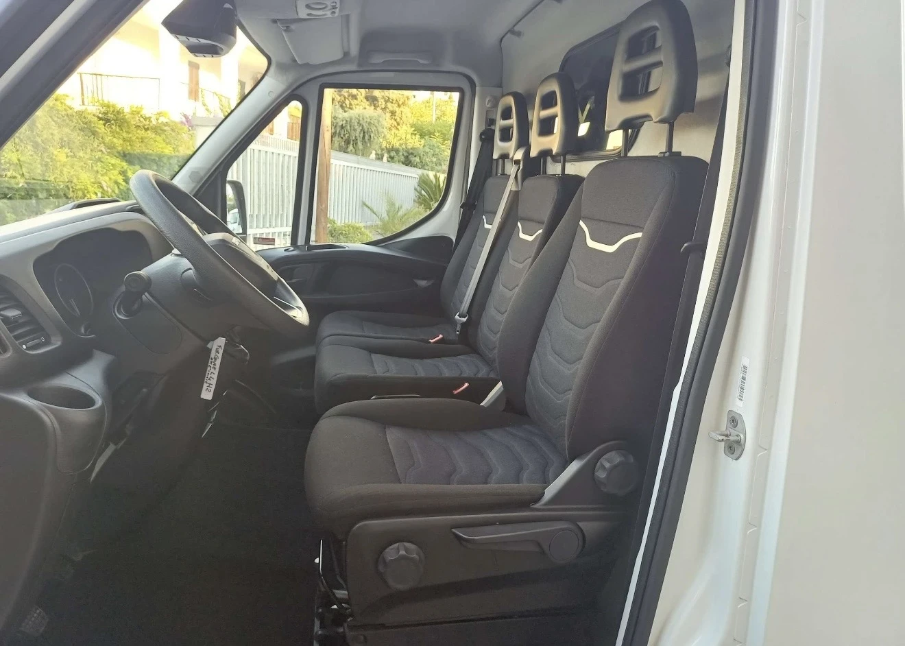 Iveco Daily, снимка 8 - Бусове и автобуси - 55602584