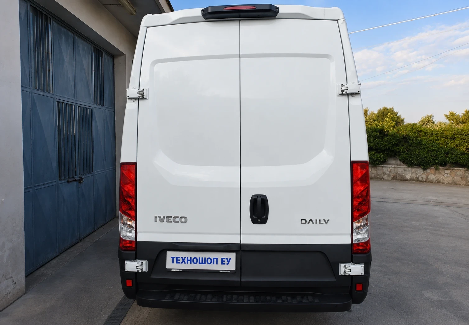 Iveco Daily, снимка 2 - Бусове и автобуси - 55602584