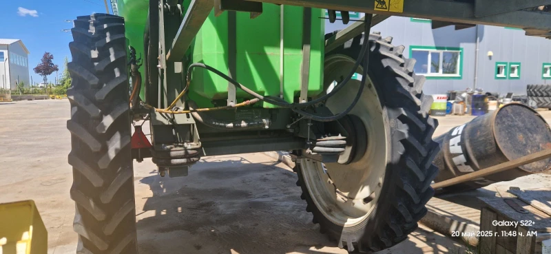 Пръскачка Tecnoma Galaxy 3024, снимка 5 - Селскостопанска техника - 50361698