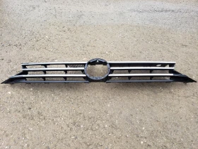 ОРИГИНАЛНА РЕШЕТКА ЗА VW TOURAN 3 след 2015г....5TA853653B...., снимка 4