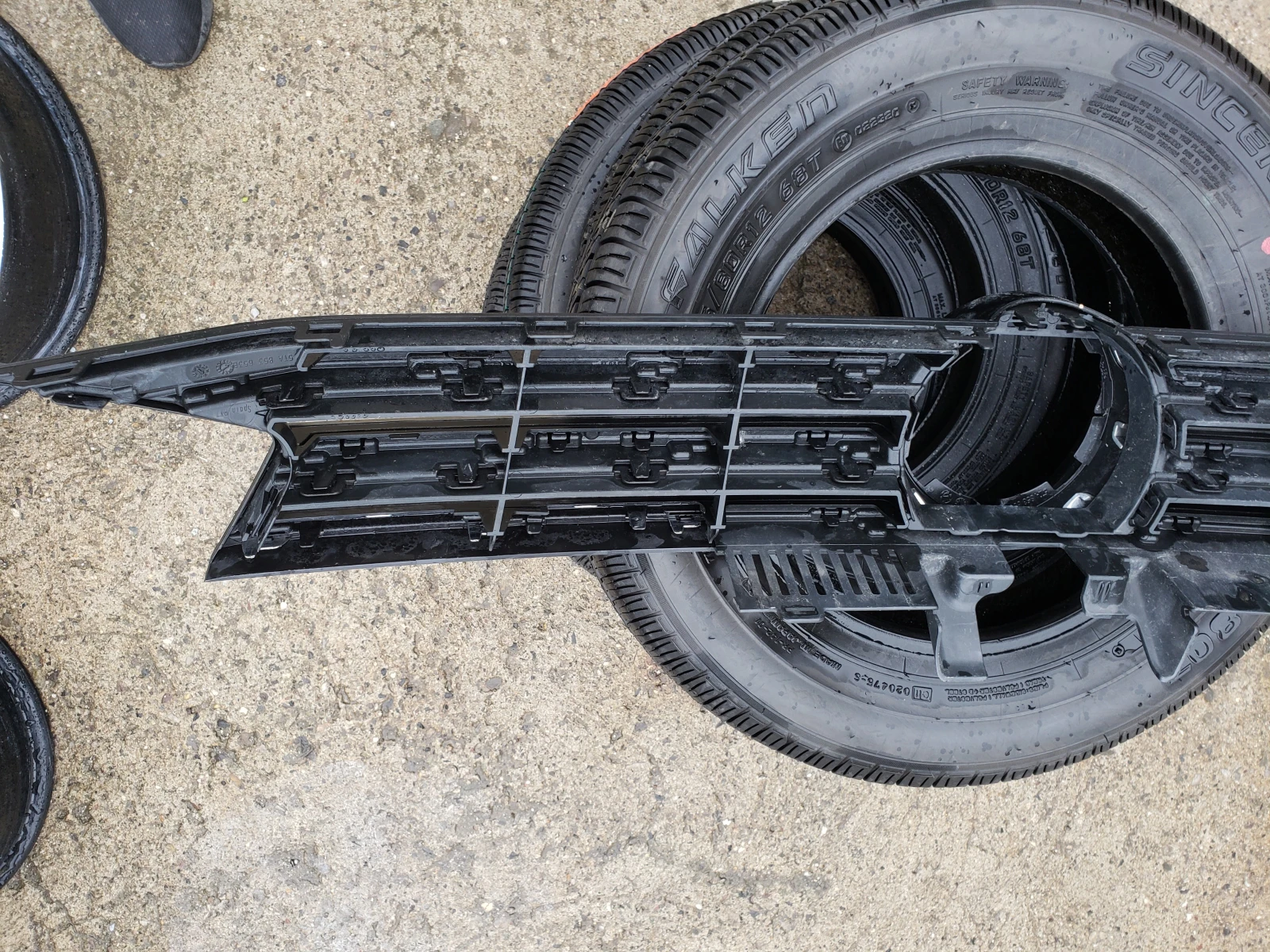 ОРИГИНАЛНА РЕШЕТКА ЗА VW TOURAN 3 след 2015г....5TA853653B...., снимка 7 - Части - 54054262