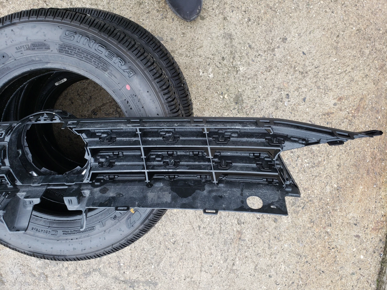 ОРИГИНАЛНА РЕШЕТКА ЗА VW TOURAN 3 след 2015г....5TA853653B...., снимка 8 - Части - 54054262