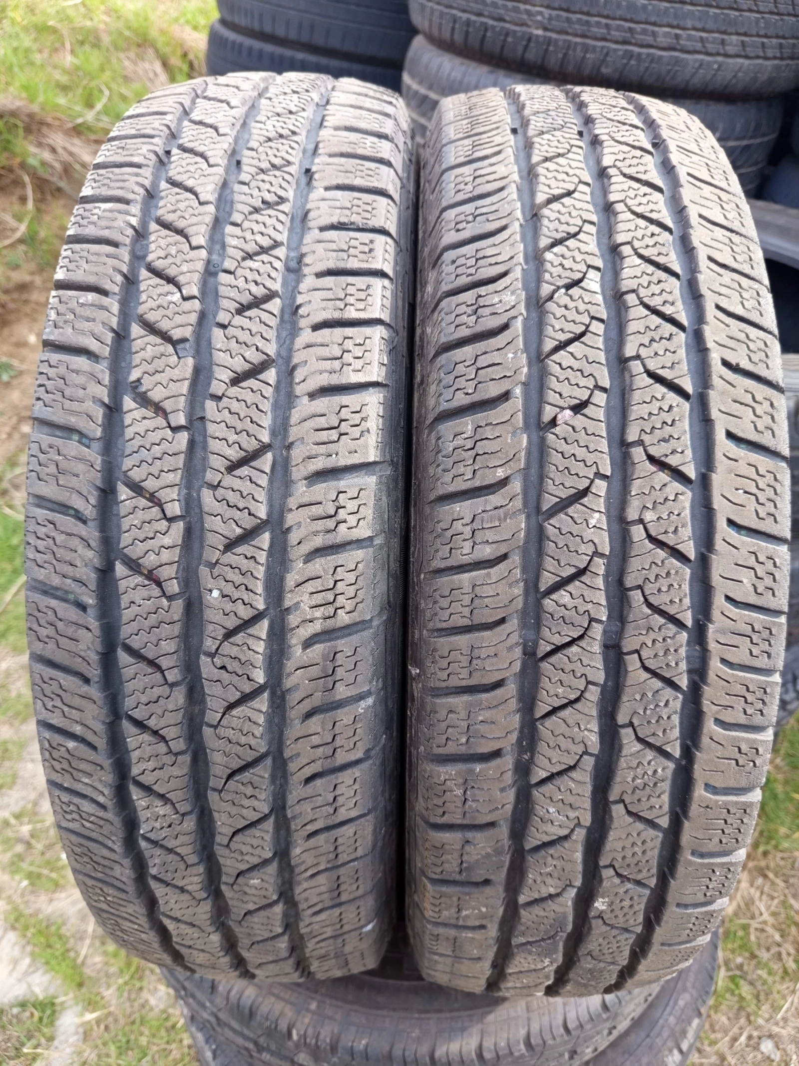 Гуми Зимни 185/75R16